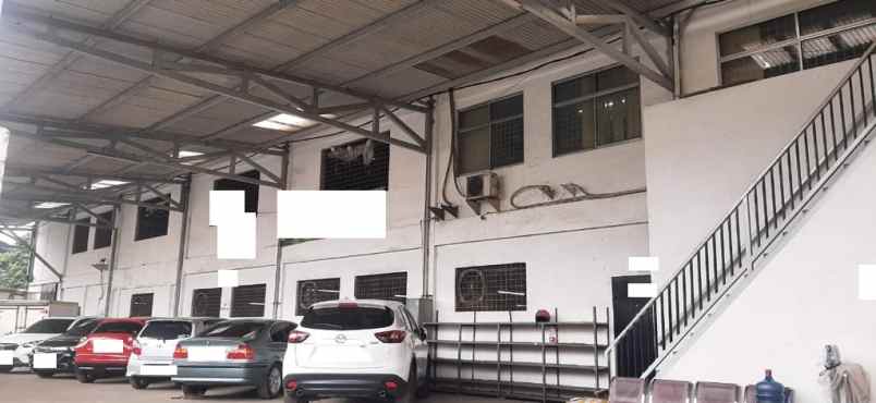 dijual cepat gudang di semanan kalideres bisa nego