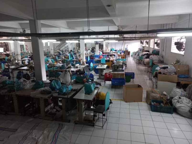 dijual cepat gudang di semanan kalideres bisa nego