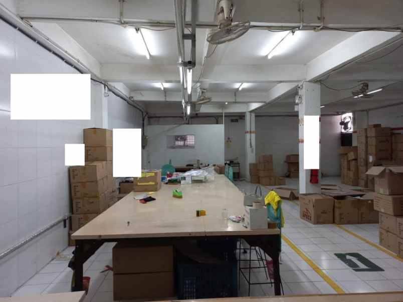 dijual cepat gudang di semanan kalideres bisa nego