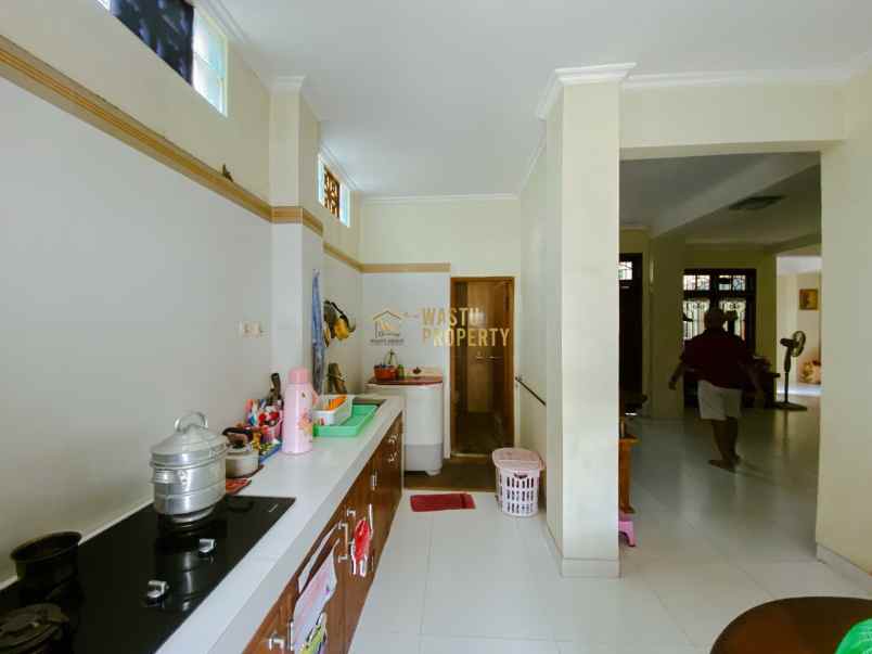 dijual cepat kost 14 kamar dekat stadion maguwoharjo