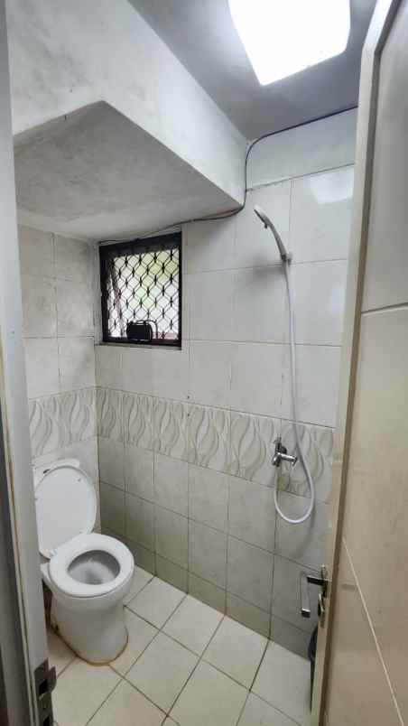 dijual cepat rumah bagus siaphuni di metland menteng