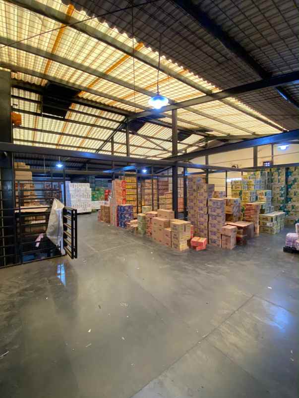 dijual gudang pinggir jalan di kaliabang bekasi