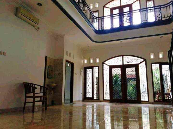 dijual kost aktif tengah kota di jl mangga semarang