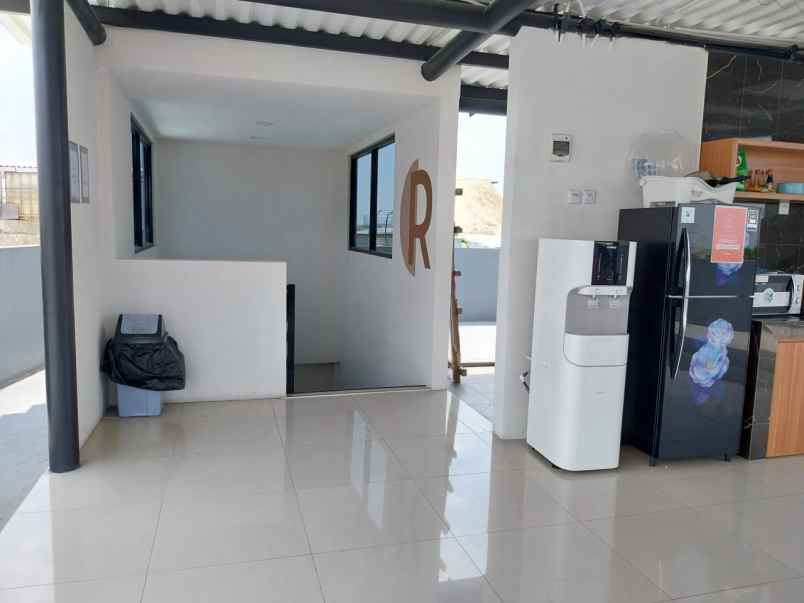 dijual kost grogol selatan