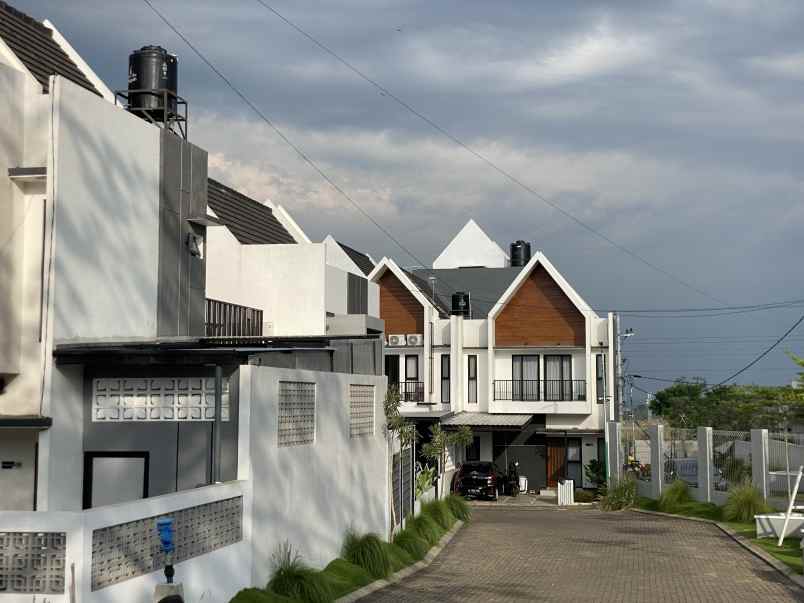 dijual kost merjosari