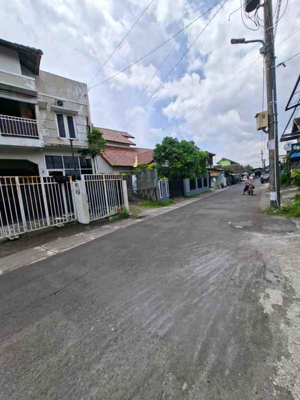 dijual kost pakuncen