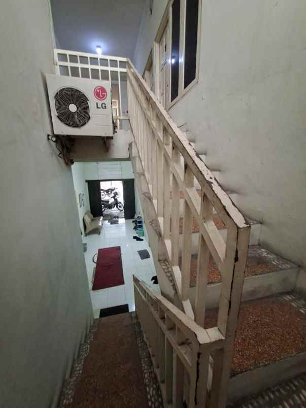 dijual kost pakuncen