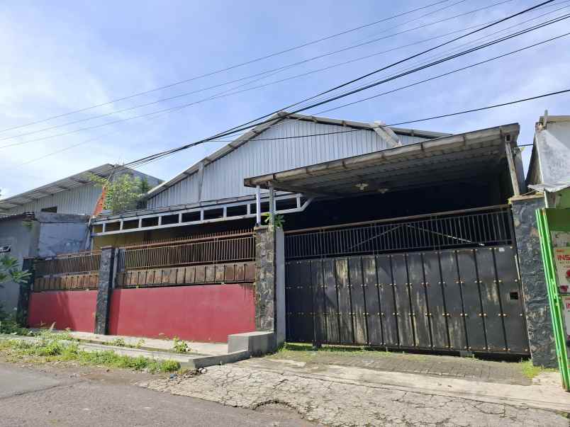 dijual lapangan futsal di sempusari jember