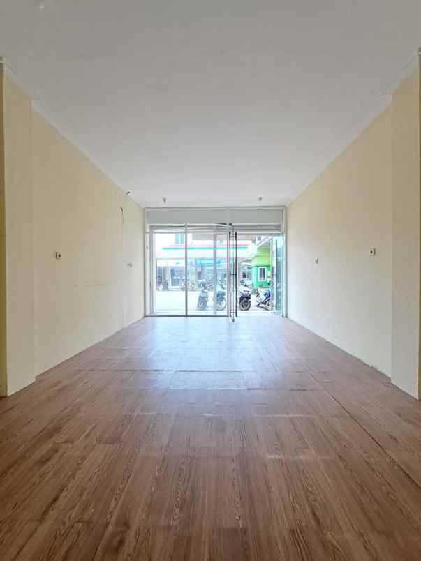 dijual murah ruko strategis di tanah baru beji depok