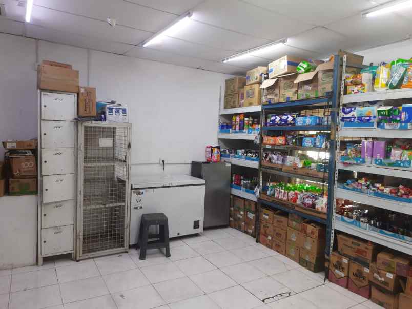 dijual ruko bonus sdh ada penyewa nya