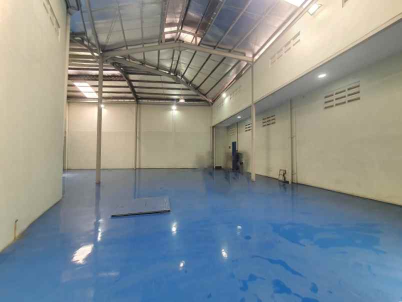 dijual ruko gudang kantor jalan raya bekasi cakung