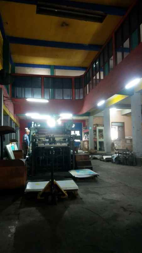 dijual ruko gudang kantor jalan raya taman