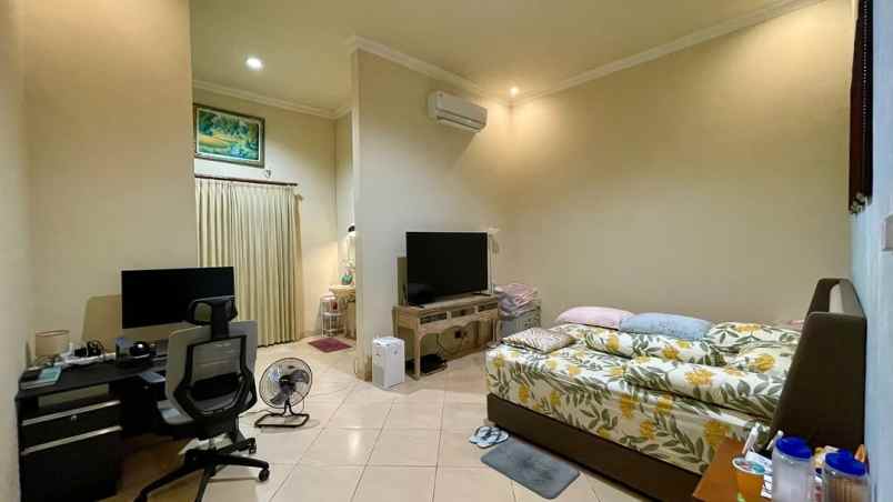 dijual ruko gudang kantor jl surapati banyuning kec