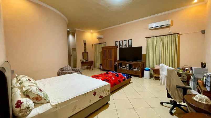 dijual ruko gudang kantor jl surapati banyuning kec