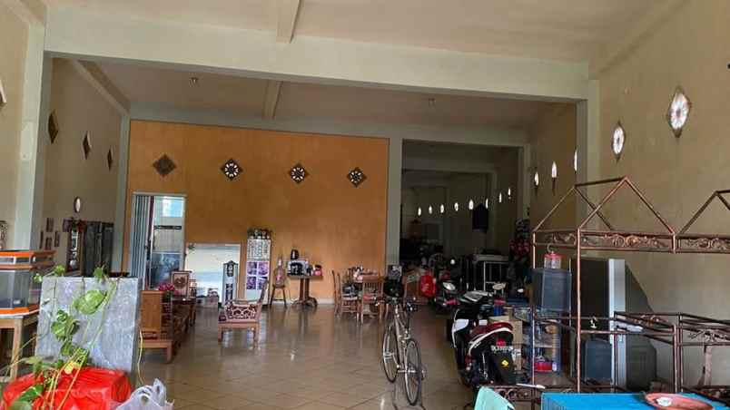 dijual ruko gudang kantor jl surapati banyuning kec