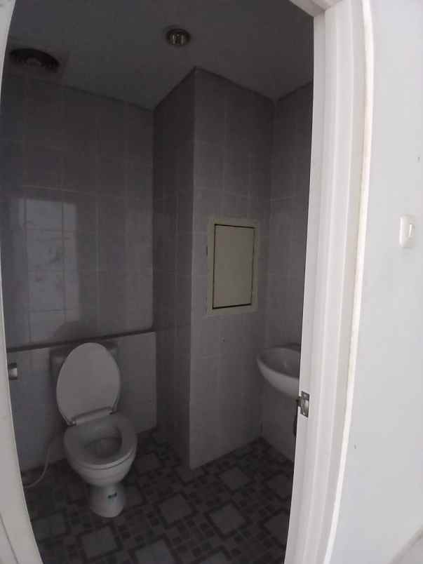 dijual ruko gudang kantor komplek ruko parahyangan