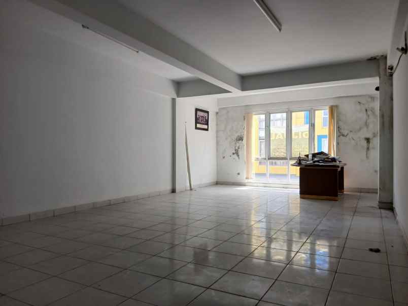 dijual ruko gudang kantor komplek ruko parahyangan
