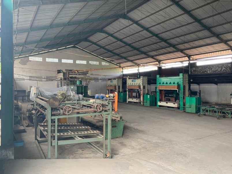 dijual ruko gudang kantor ngoro