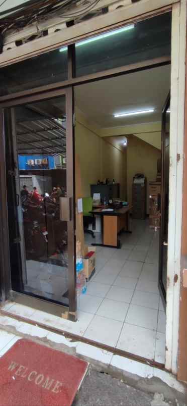 dijual ruko klampis jaya 3 lantai nego