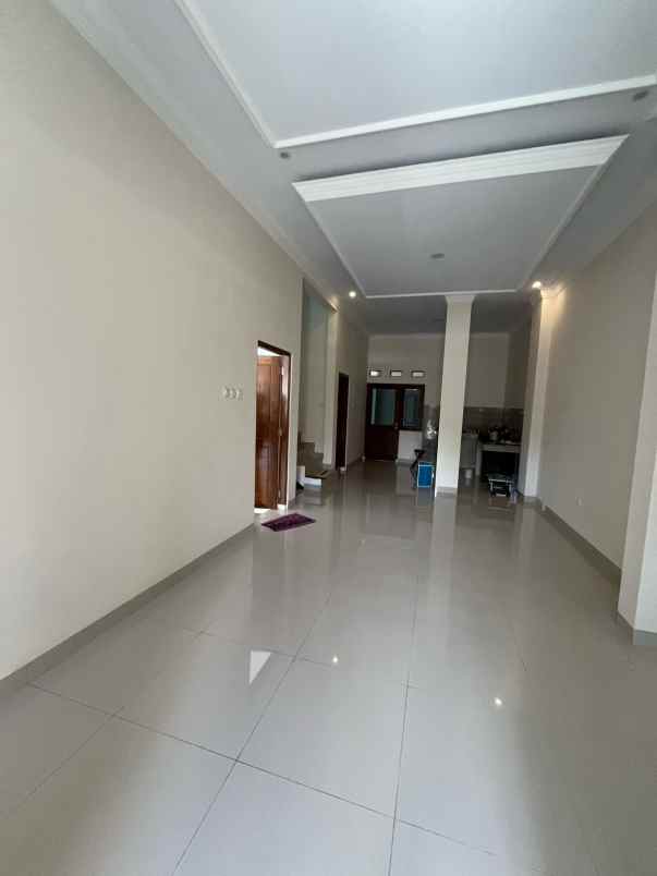 dijual rumah 2 5 km kampus umy