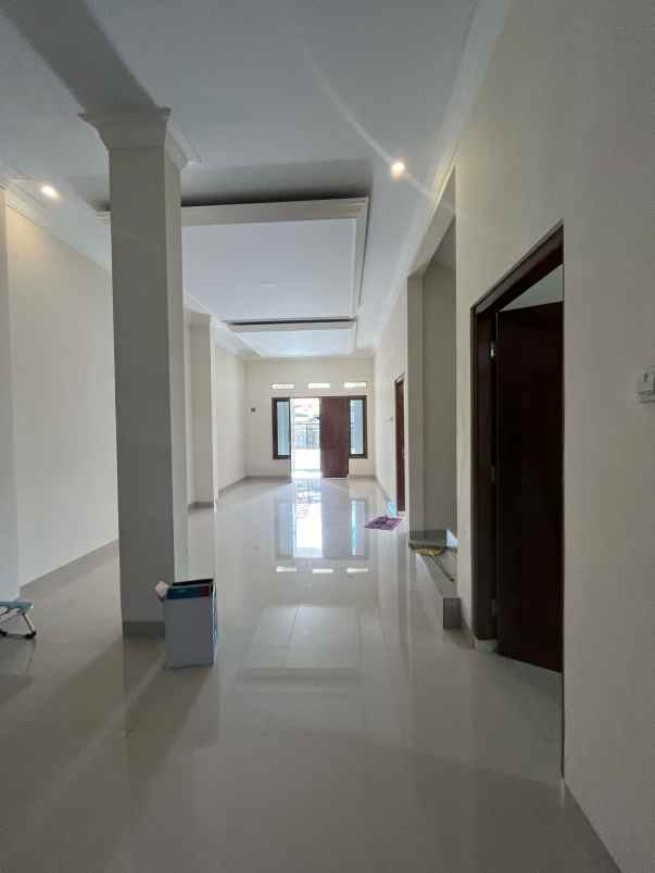 dijual rumah 2 5 km kampus umy