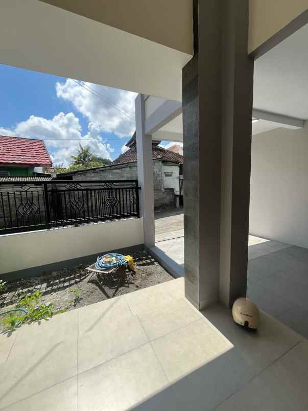 dijual rumah 2 5 km kampus umy