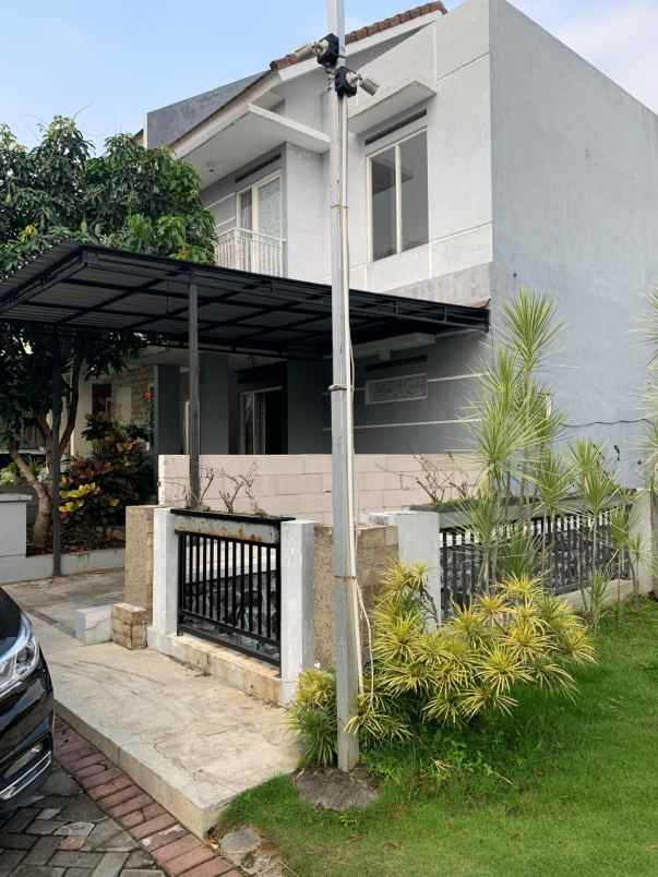 dijual rumah 2 lantai lokasi jl ikan gurami malang