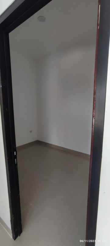 dijual rumah 2 lantai murah 500 jutaan cilodong depok