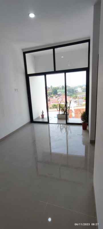 dijual rumah 2 lantai murah 500 jutaan cilodong depok