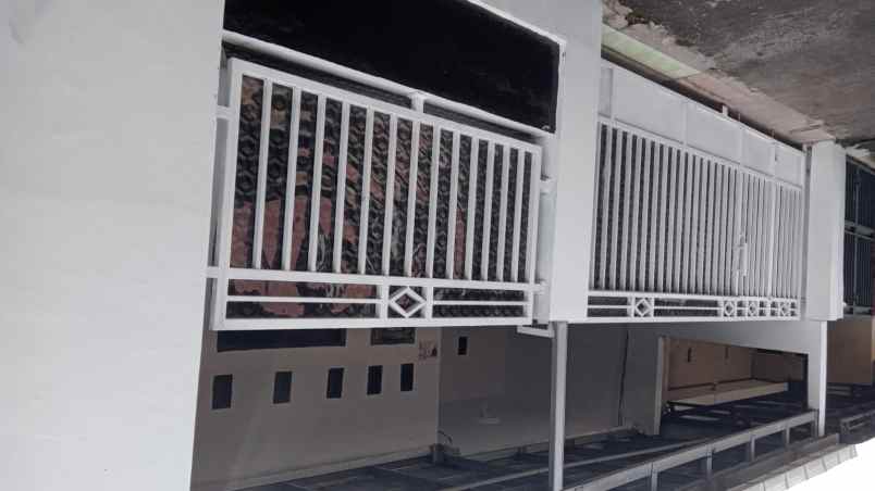 dijual rumah 2 lantai siap huni depok