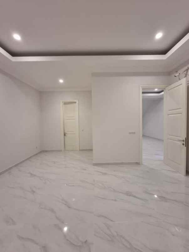 dijual rumah araya galaxy bumi permai