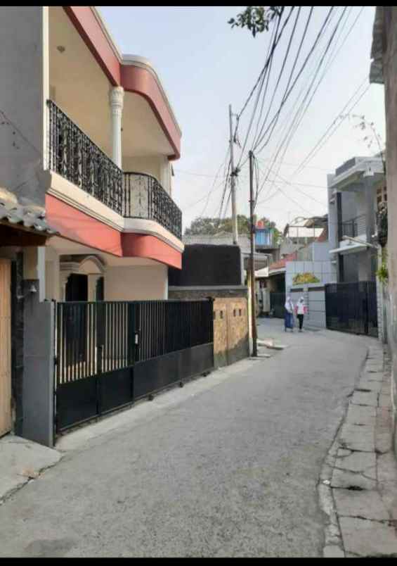 dijual rumah asem baris raya