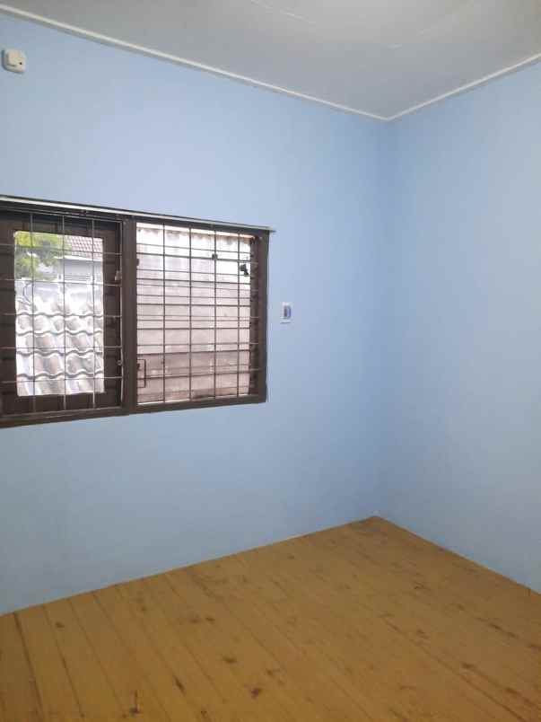 dijual rumah babatan pantai