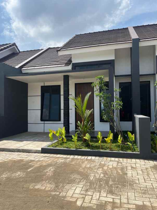 dijual rumah bandulan cluster sukun