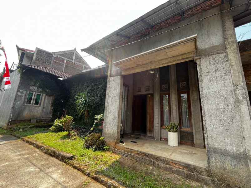 dijual rumah bandungan