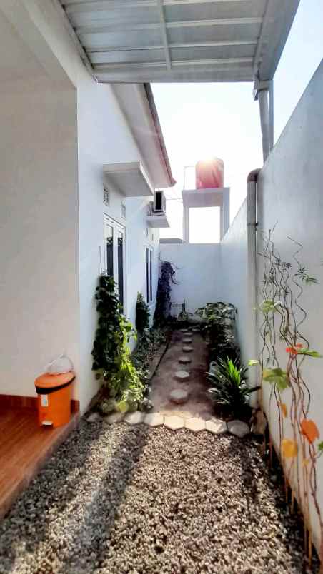dijual rumah banguntapan