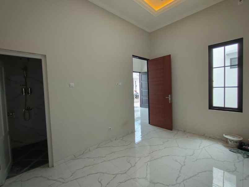 dijual rumah baru dekat gdc kalibaru depok