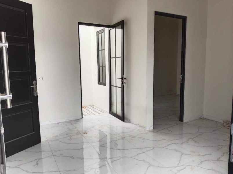 dijual rumah baru dekat gdc kalibaru depok