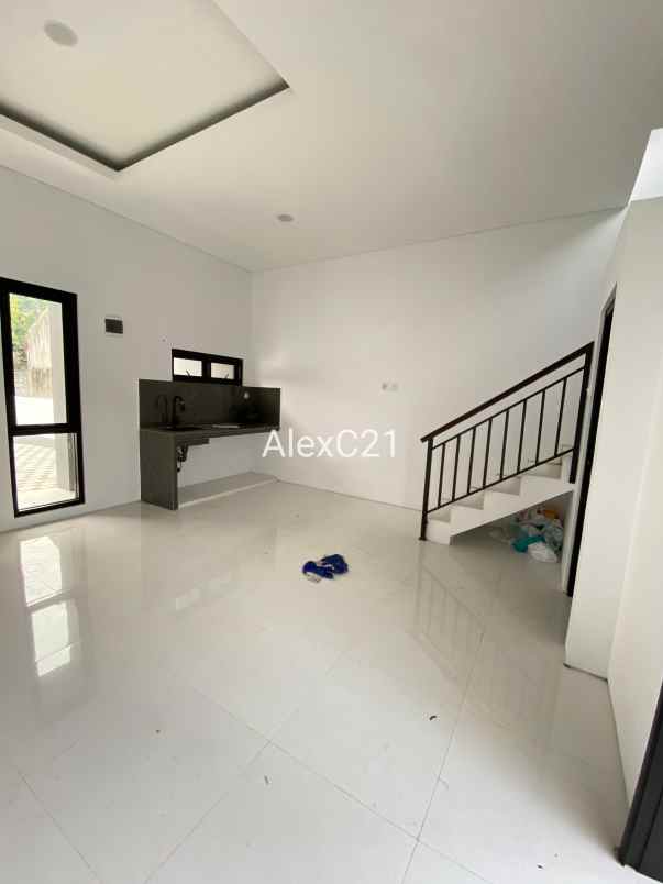 dijual rumah baru di jatiwaringin pondok gede bekasi