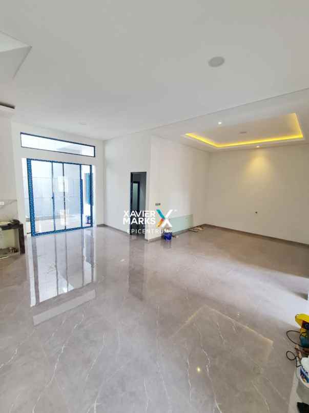 dijual rumah baru di manyar kertoadi lebar 10