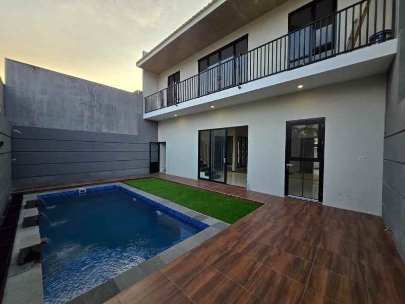 dijual rumah baru modern minimalis di araya