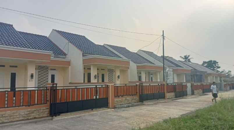 dijual rumah bedahan sawangan depok