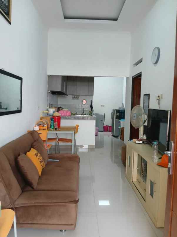 dijual rumah bedahan sawangan depok