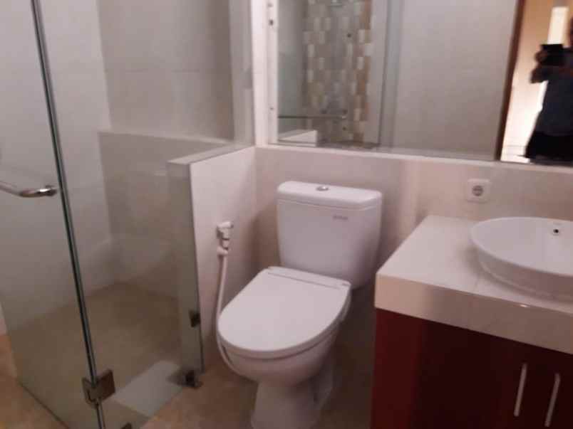 dijual rumah berlian cilandak