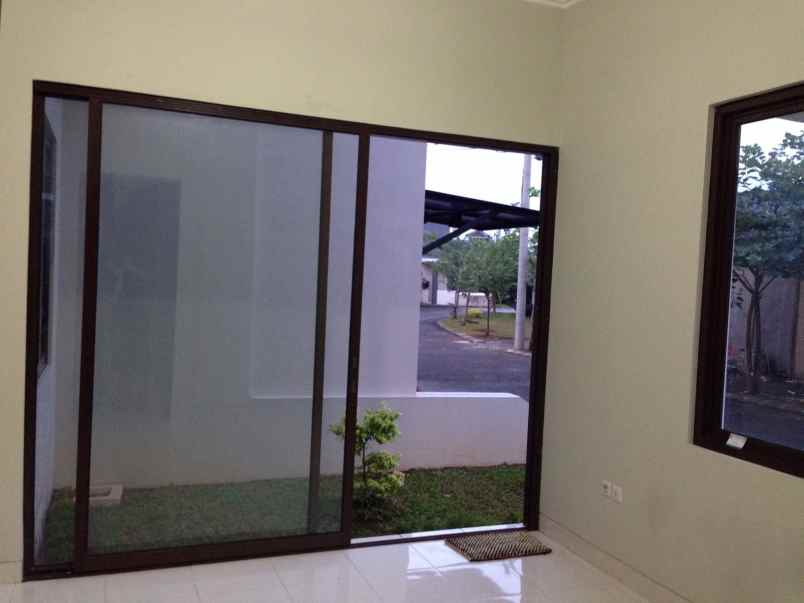 dijual rumah bintaro