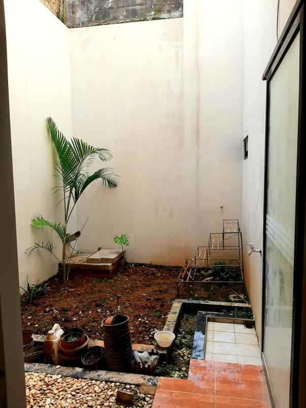 dijual rumah bukit cinere raya cinere