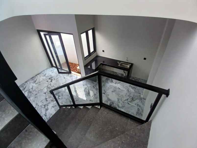 dijual rumah bukit cinere raya gandul