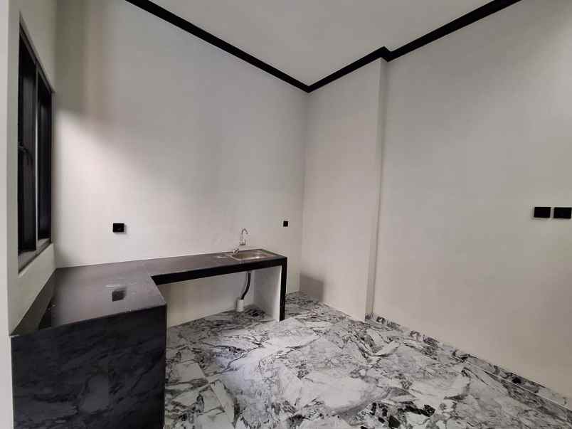 dijual rumah bukit cinere raya gandul