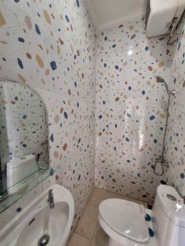 dijual rumah bukit cinere raya gandul