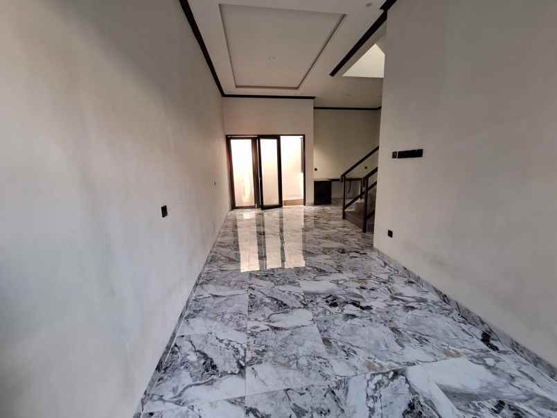 dijual rumah bukit cinere raya gandul